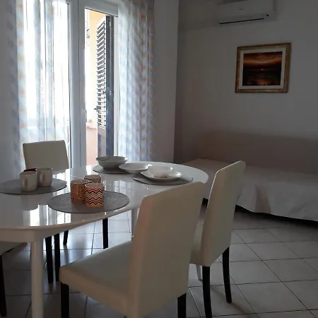Apartamento By The Sea Pag - 6526 Pag Town