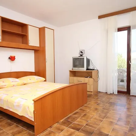 Apartment Apartments By The Sea Pag - 6526