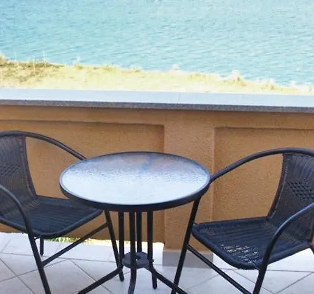 Apartamento By The Sea Pag - 6526 Pag Town