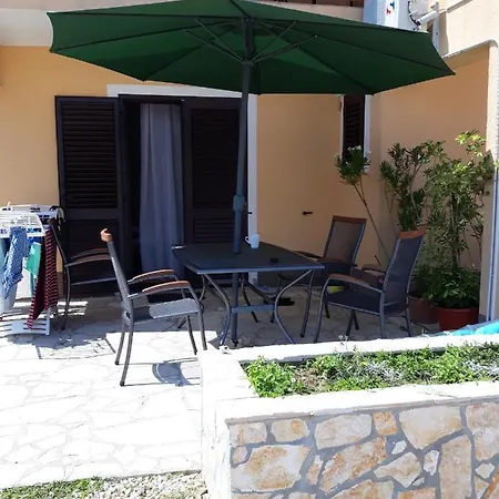 Apartments By The Sea Pag - 6526 Apartment